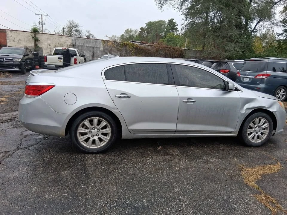 2012 Buick LaCrosse - Image 2 of 7