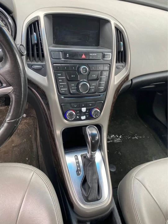 2012 Buick Verano - Image 10 of 12