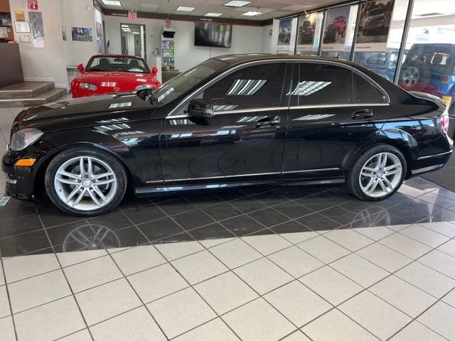 2012 Mercedes-Benz W204 C-Class - Image 2 of 4