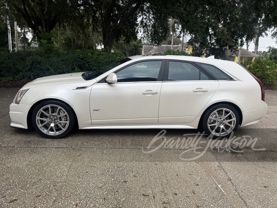 2012 Cadillac CTS-V 2nd Gen - Image 2 of 11
