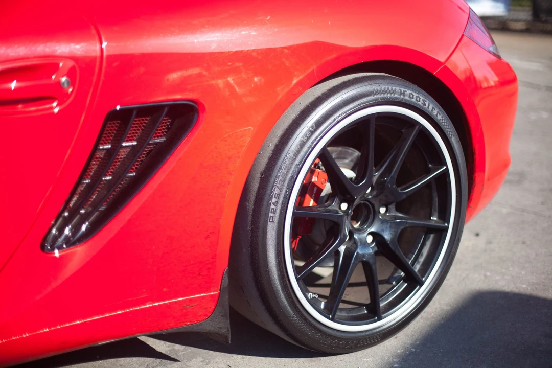 2012 Porsche 987 Cayman R - Image 26 of 31