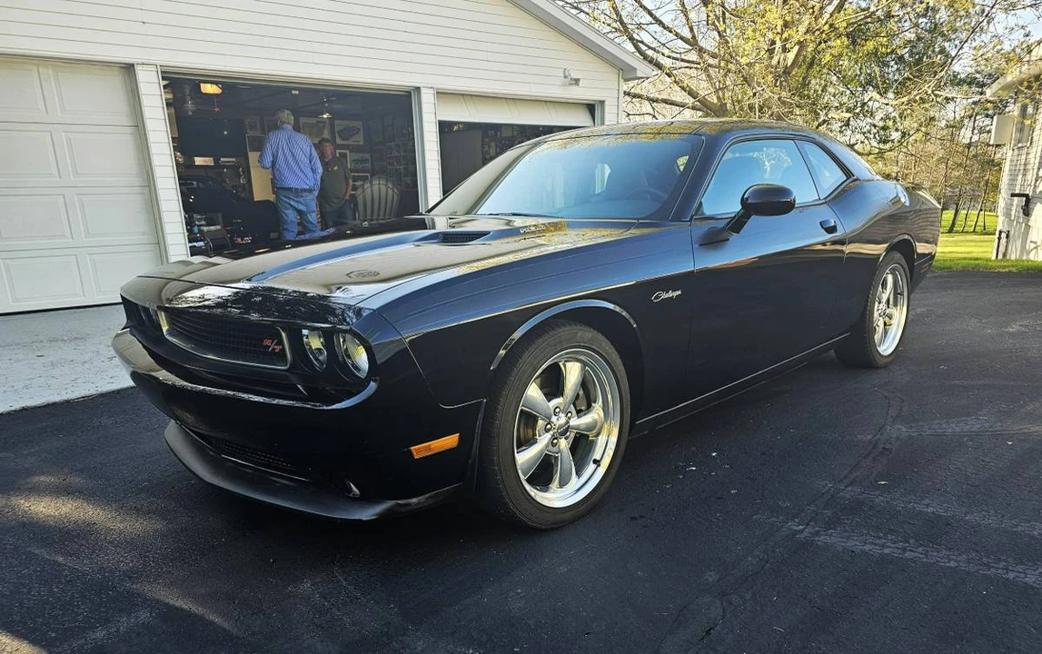 2012 Dodge Challenger 3rd Gen - Image 2 of 12