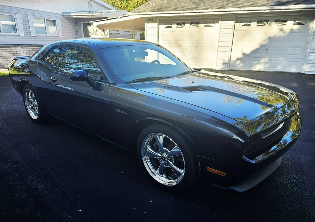 2012 Dodge Challenger 3rd Gen - Image 3 of 12