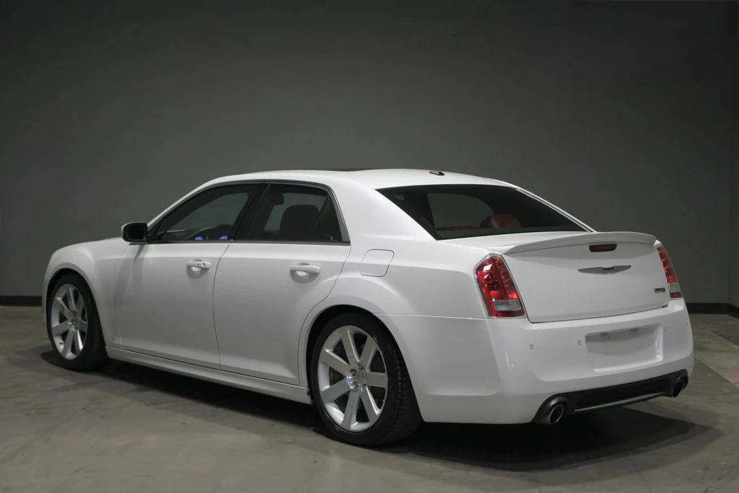 2012 Chrysler 300 (2005-2023) - Image 4 of 20