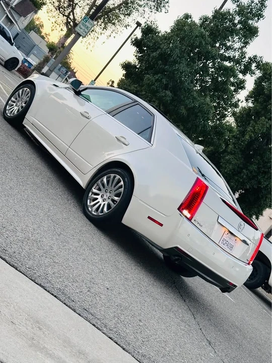 2012 Cadillac CTS 2nd Gen - Image 11 of 19