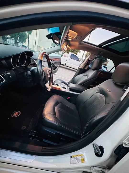 2012 Cadillac CTS 2nd Gen - Image 17 of 19
