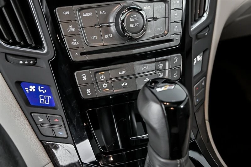 2012 Cadillac CTS-V 2nd Gen - Image 29 of 31