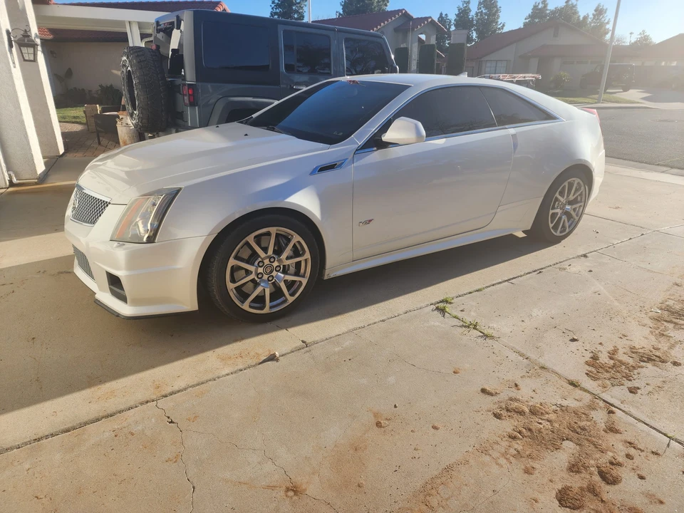 2012 Cadillac CTS-V 2nd Gen - Image 2 of 31