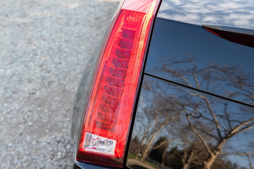 2012 Cadillac CTS-V 2nd Gen - Image 24 of 31