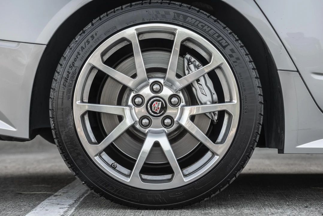 2012 Cadillac CTS-V 2nd Gen - Image 23 of 31