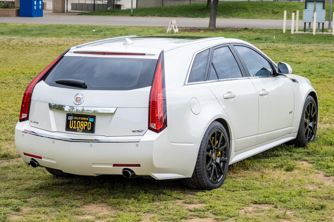 2012 Cadillac CTS-V 2nd Gen - Image 9 of 31