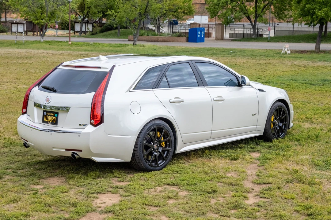 2012 Cadillac CTS-V 2nd Gen - Image 10 of 31
