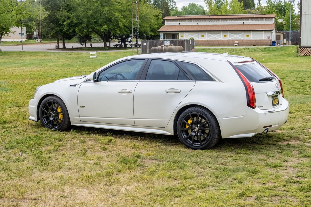 2012 Cadillac CTS-V 2nd Gen - Image 4 of 31