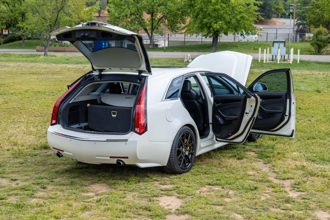2012 Cadillac CTS-V 2nd Gen - Image 25 of 31