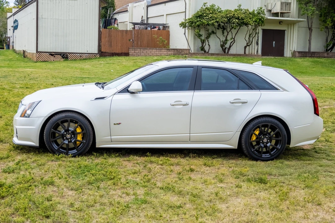 2012 Cadillac CTS-V 2nd Gen - Image 3 of 31