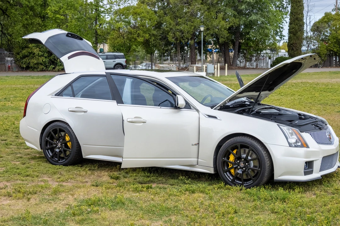 2012 Cadillac CTS-V 2nd Gen - Image 29 of 31