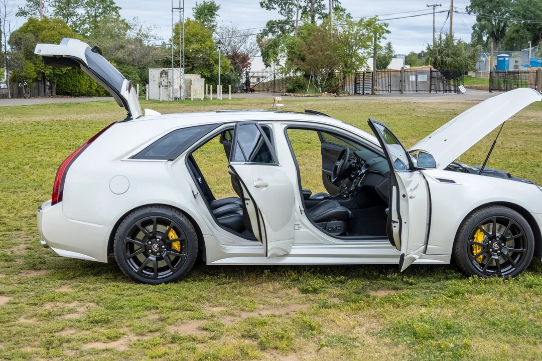 2012 Cadillac CTS-V 2nd Gen - Image 27 of 31