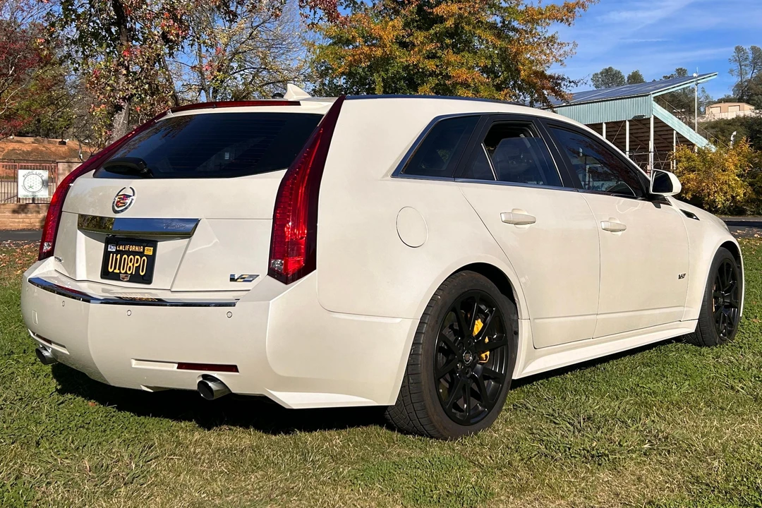 2012 Cadillac CTS-V 2nd Gen - Image 4 of 31