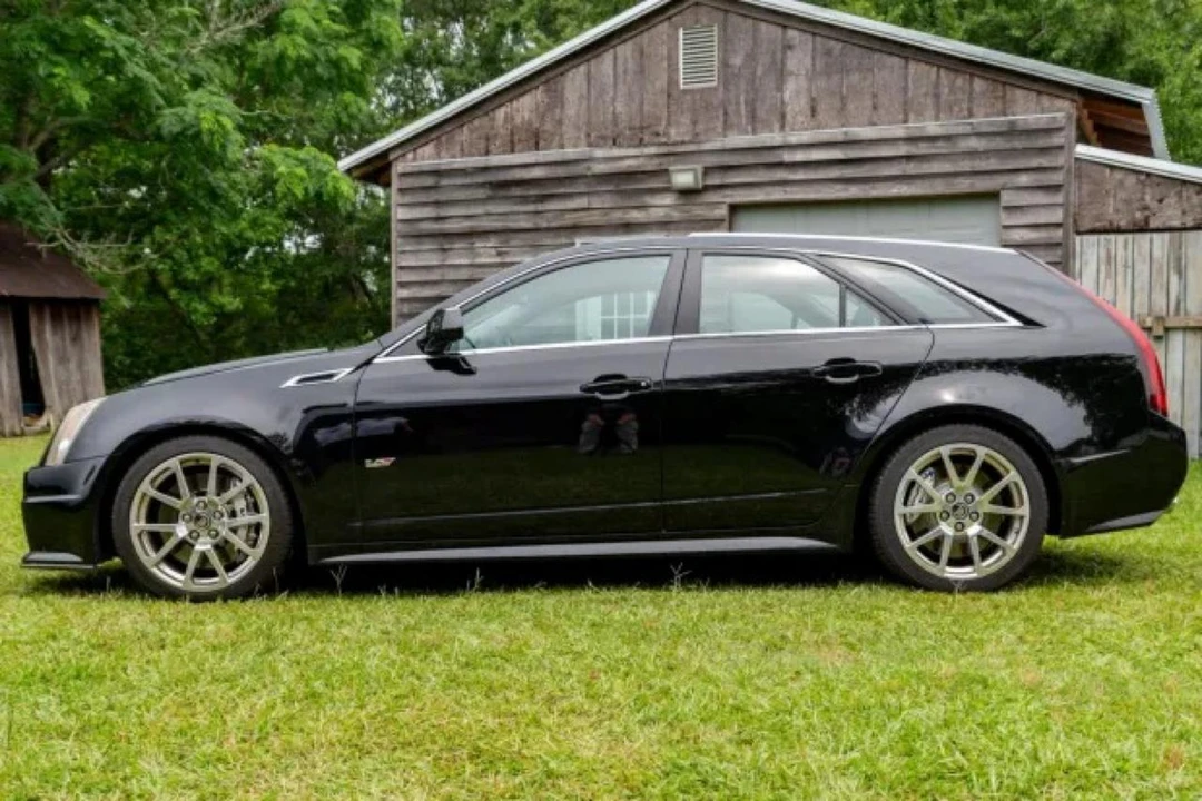 2012 Cadillac CTS-V 2nd Gen - Image 2 of 11