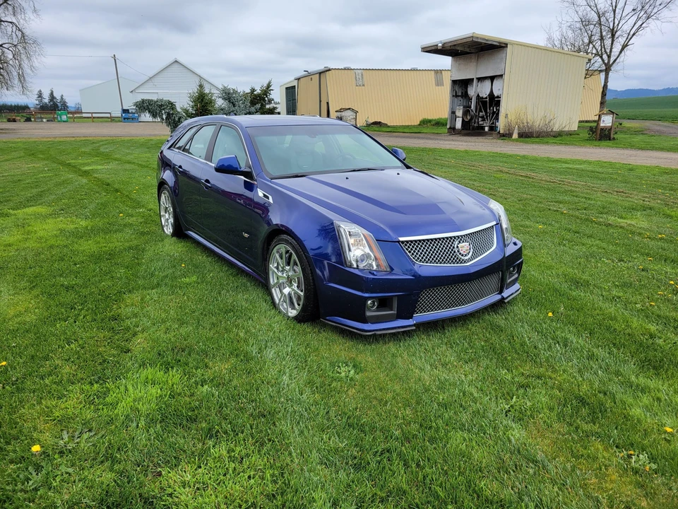 2012 Cadillac CTS-V 2nd Gen - Image 2 of 31