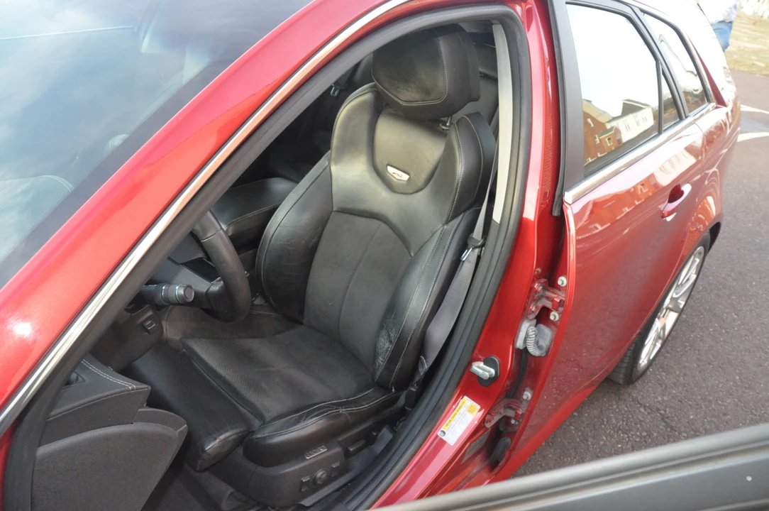 2012 Cadillac CTS-V 2nd Gen - Image 27 of 31