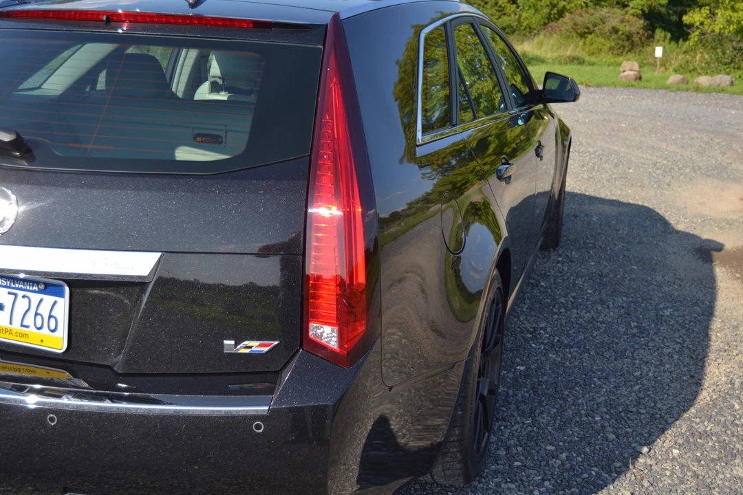 2012 Cadillac CTS-V 2nd Gen - Image 21 of 31