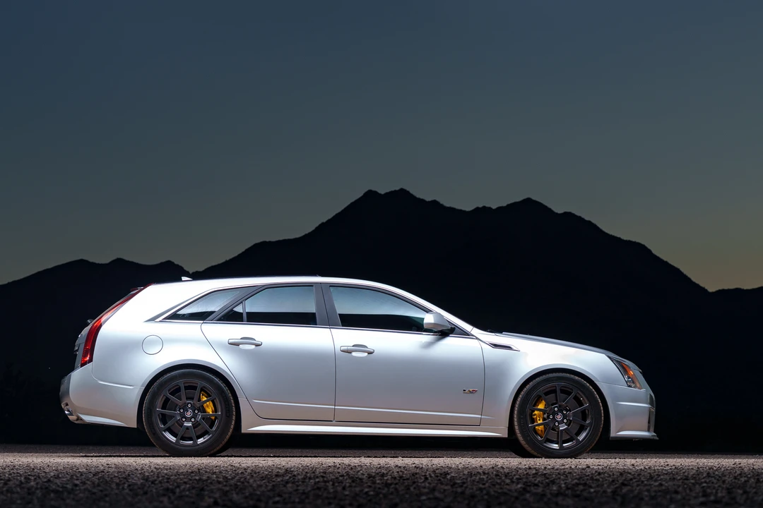 2012 Cadillac CTS-V 2nd Gen - Image 2 of 31