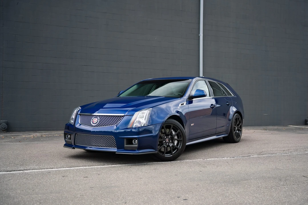 2012 Cadillac CTS-V 2nd Gen - Image 2 of 31