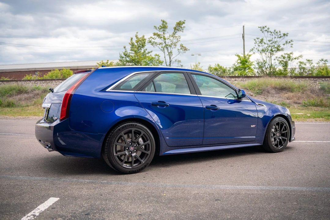 2012 Cadillac CTS-V 2nd Gen - Image 9 of 31