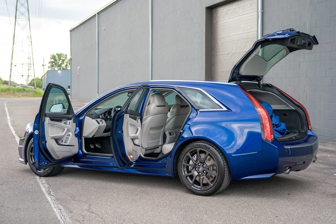2012 Cadillac CTS-V 2nd Gen - Image 19 of 31