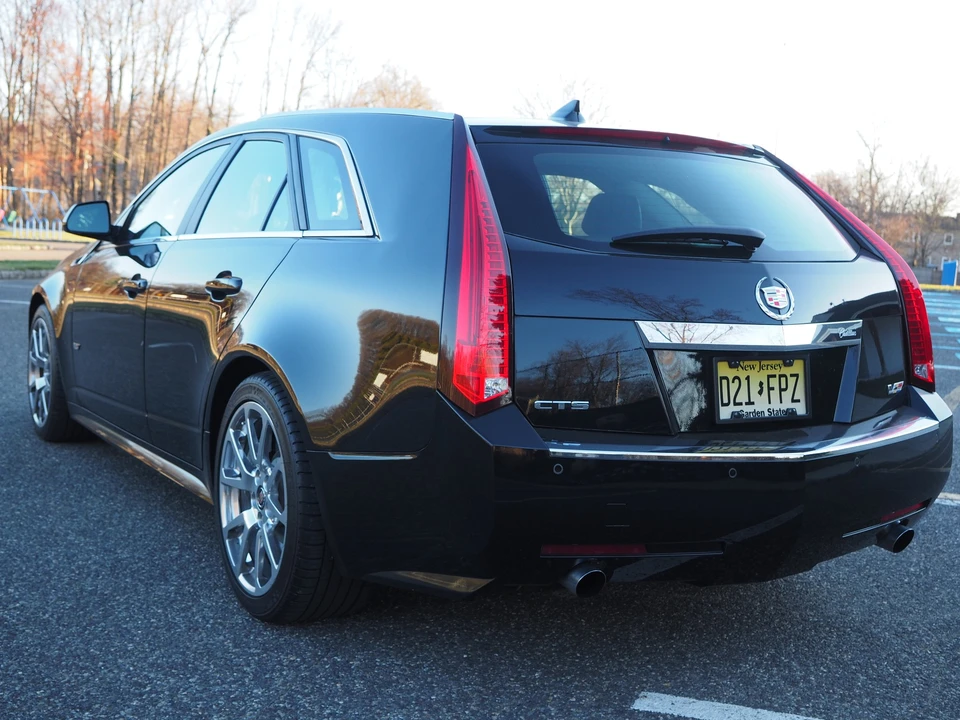 2012 Cadillac CTS-V 2nd Gen - Image 4 of 31