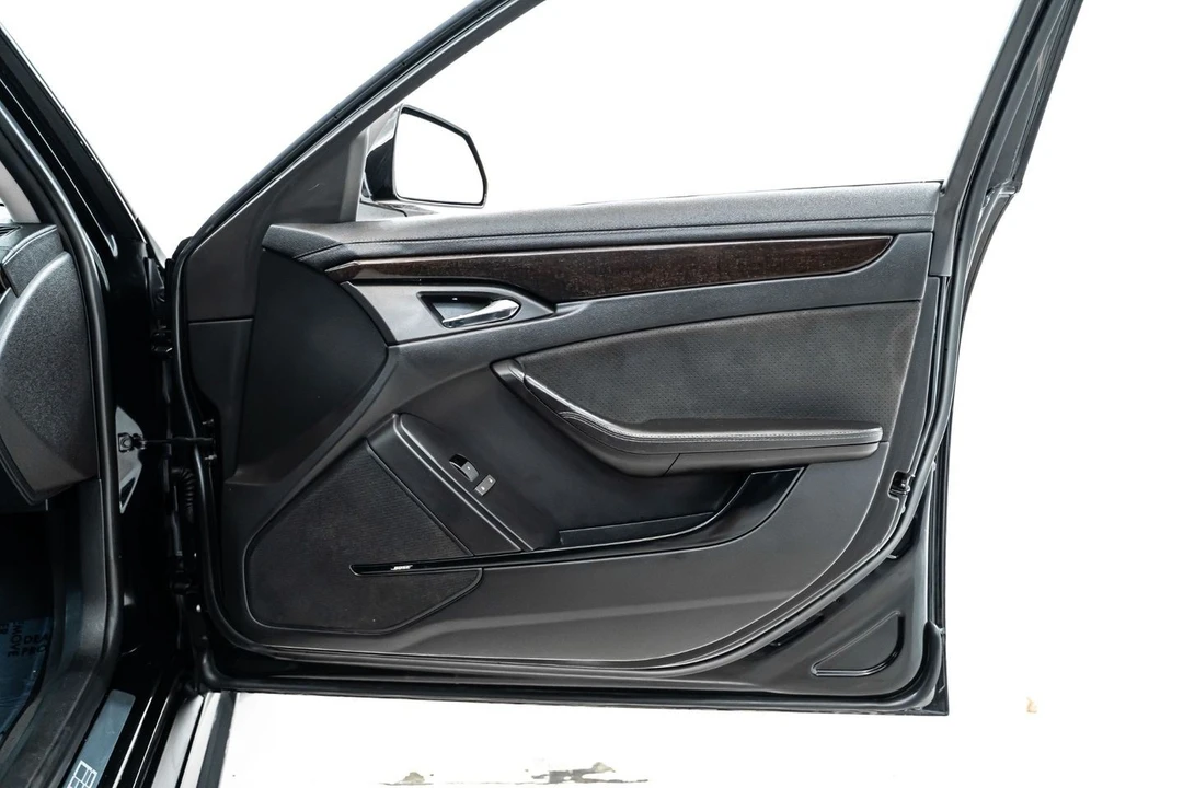 2012 Cadillac CTS-V 2nd Gen - Image 29 of 31