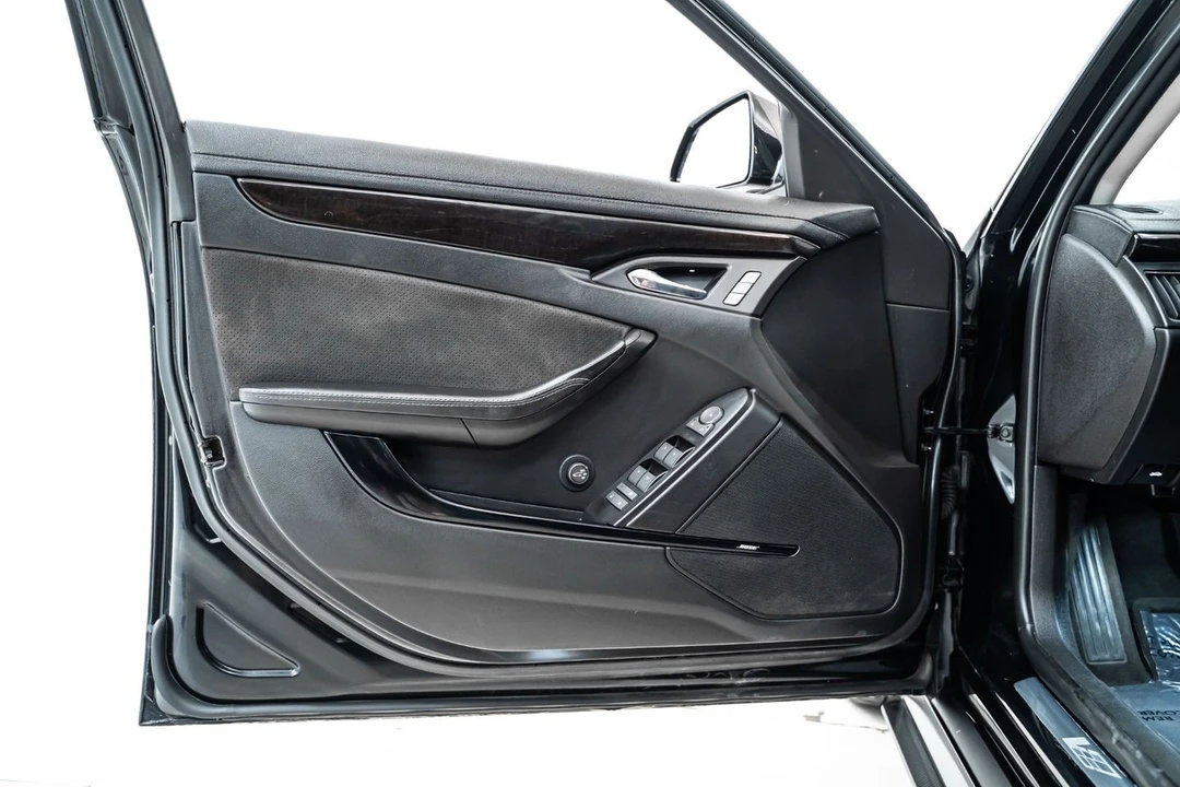 2012 Cadillac CTS-V 2nd Gen - Image 17 of 31