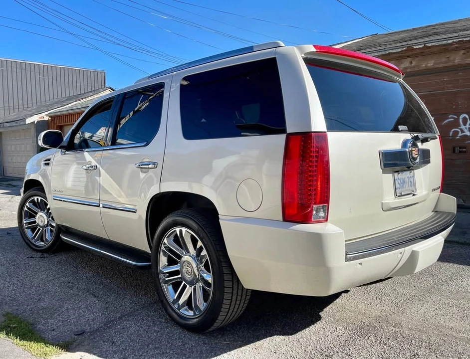 2012 Cadillac Escalade & EXT 3rd Gen - Image 2 of 10