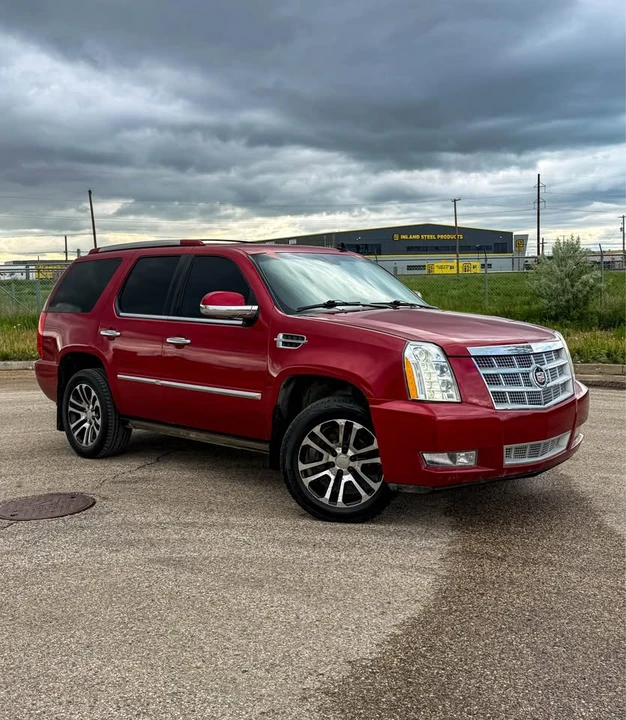 2012 Cadillac Escalade & EXT 3rd Gen - Image 2 of 20