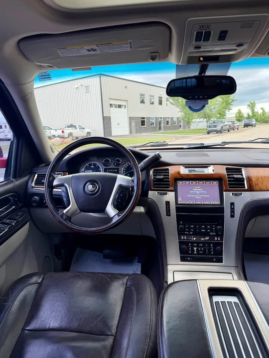 2012 Cadillac Escalade & EXT 3rd Gen - Image 19 of 20