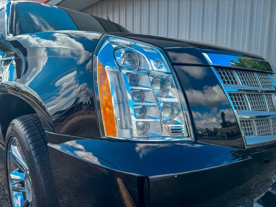 2012 Cadillac Escalade & EXT 3rd Gen - Image 8 of 21