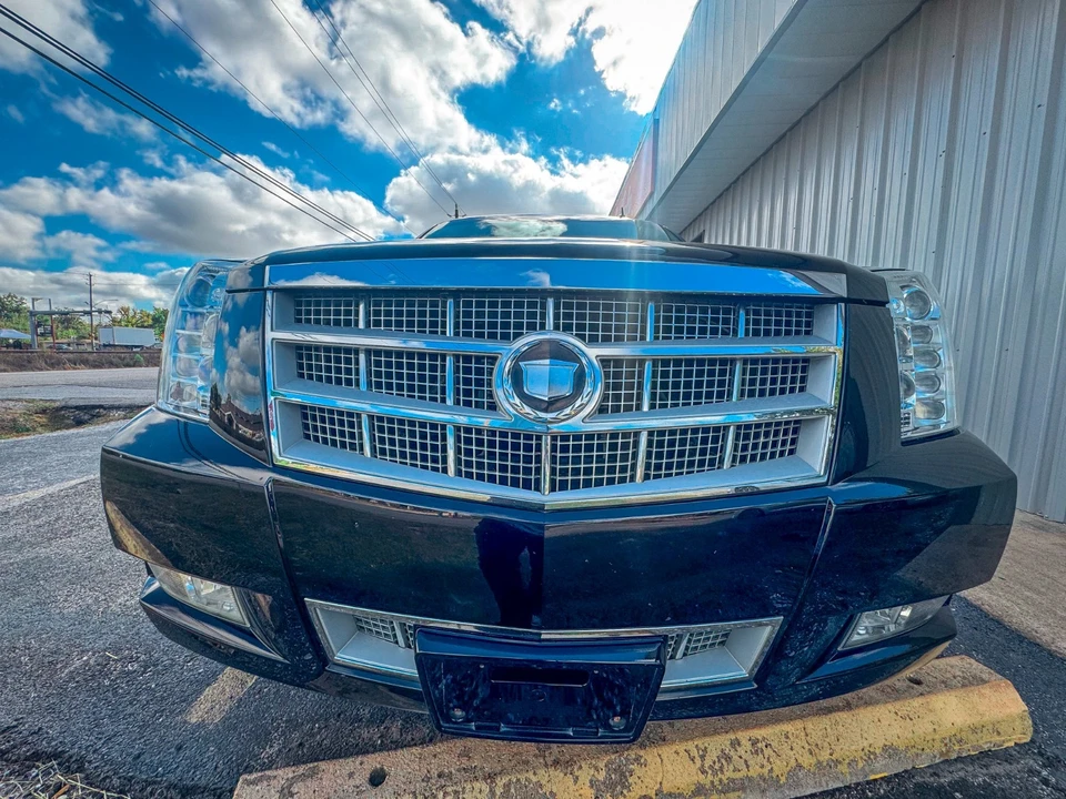 2012 Cadillac Escalade & EXT 3rd Gen - Image 7 of 21