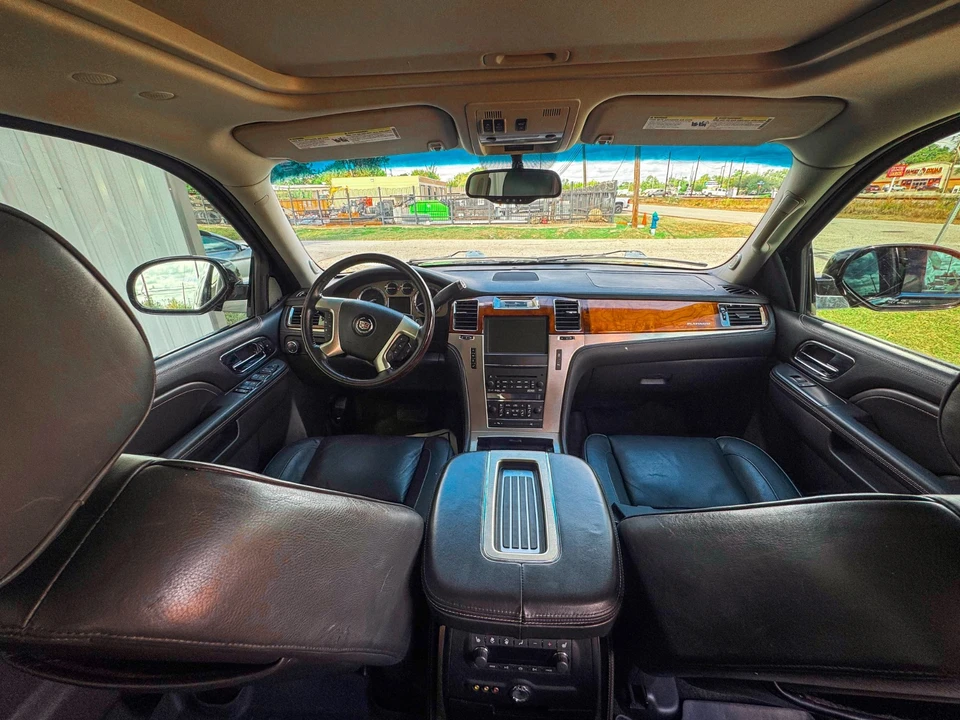 2012 Cadillac Escalade & EXT 3rd Gen - Image 16 of 21