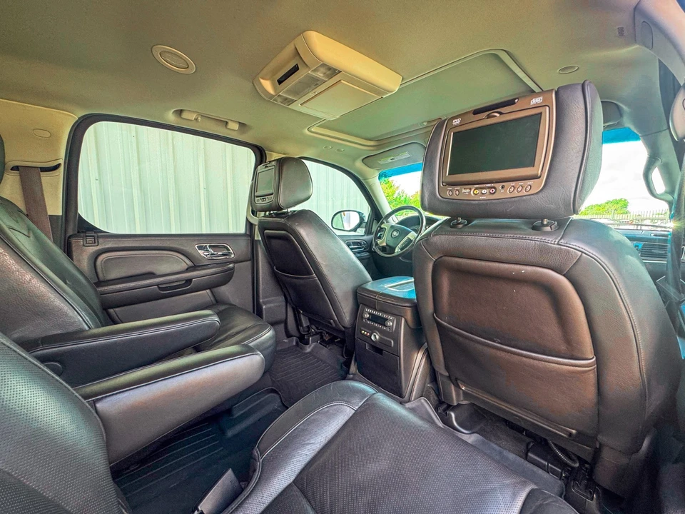 2012 Cadillac Escalade & EXT 3rd Gen - Image 13 of 21