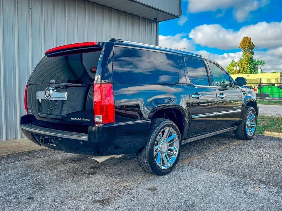 2012 Cadillac Escalade & EXT 3rd Gen - Image 12 of 21