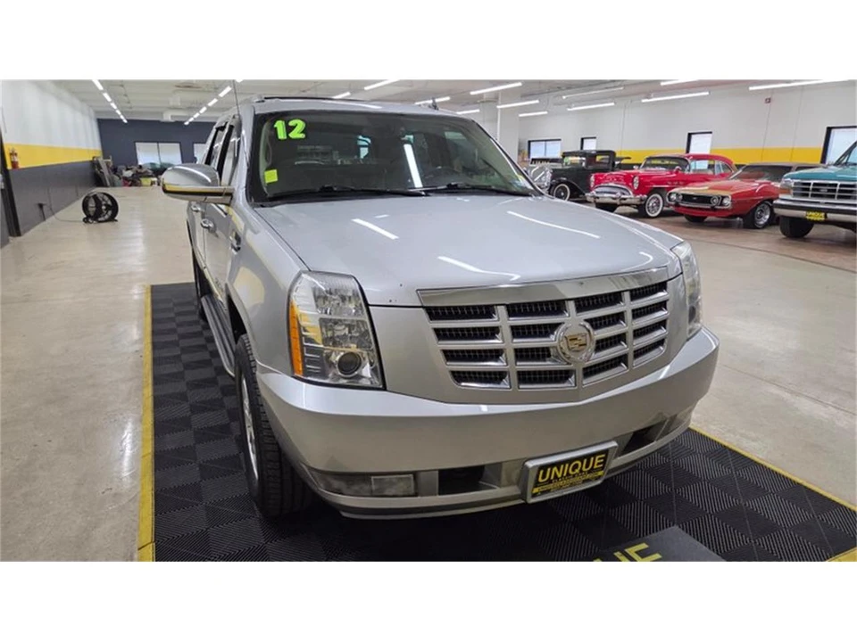 2012 Cadillac Escalade & EXT 3rd Gen - Image 9 of 31