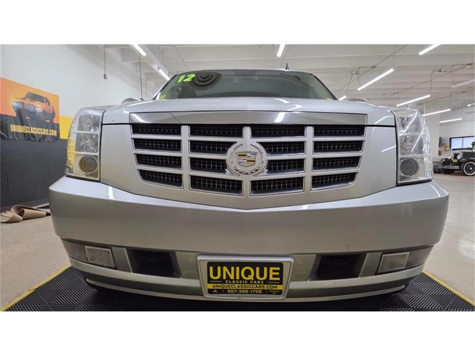 2012 Cadillac Escalade & EXT 3rd Gen - Image 8 of 31