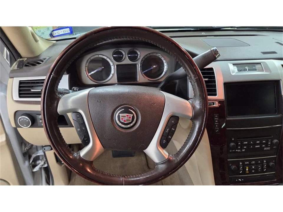 2012 Cadillac Escalade & EXT 3rd Gen - Image 26 of 31
