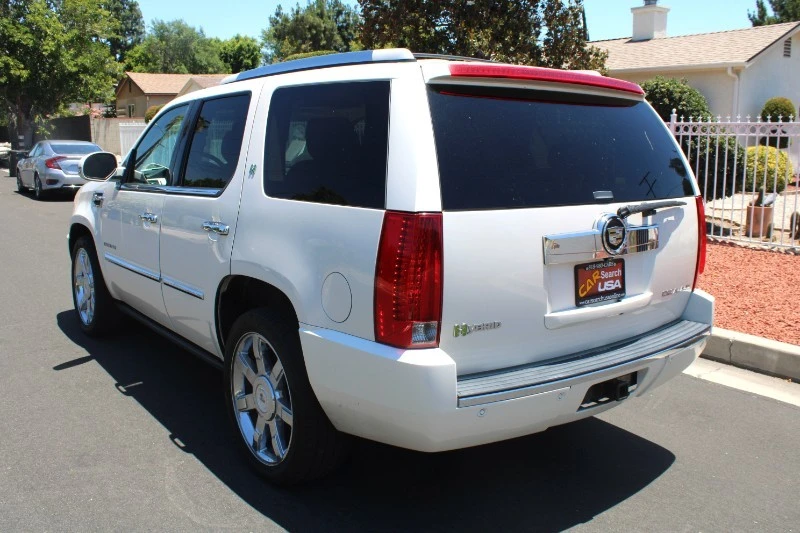 2012 Cadillac Escalade & EXT 3rd Gen - Image 6 of 21