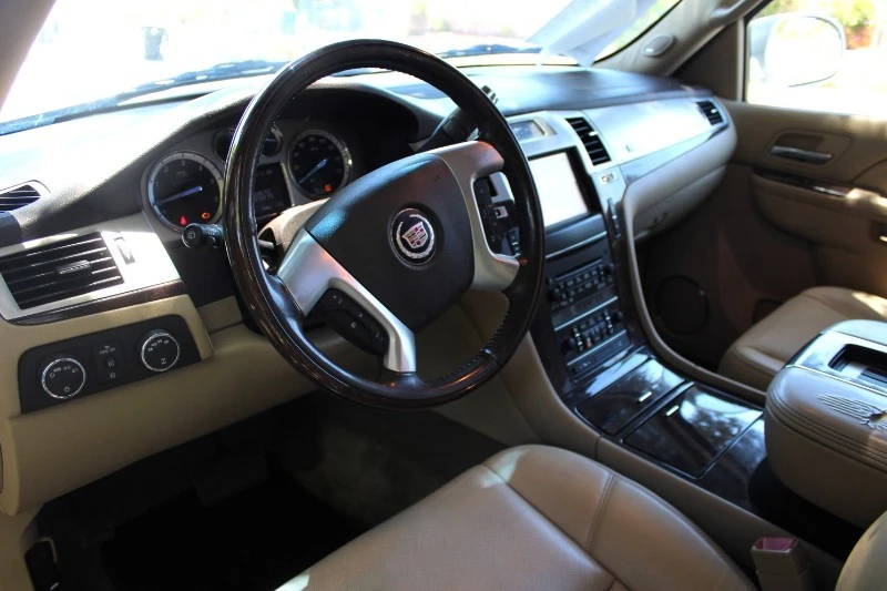 2012 Cadillac Escalade & EXT 3rd Gen - Image 12 of 21