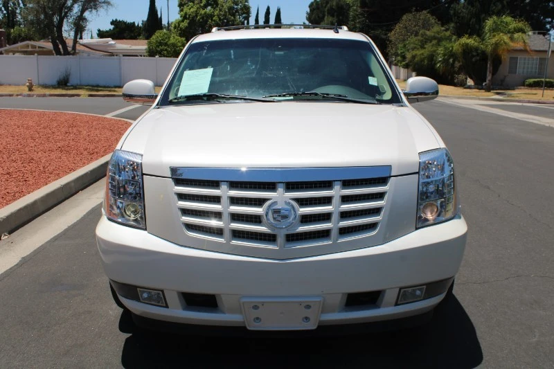 2012 Cadillac Escalade & EXT 3rd Gen - Image 2 of 21