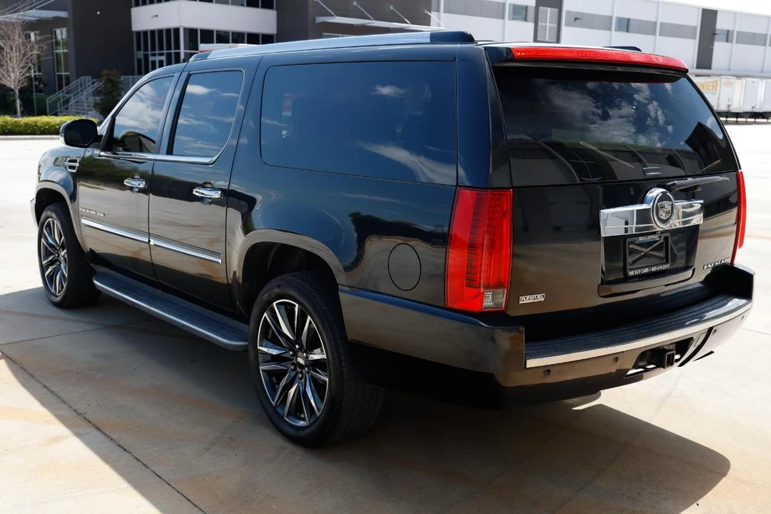 2012 Cadillac Escalade & EXT 3rd Gen - Image 7 of 21