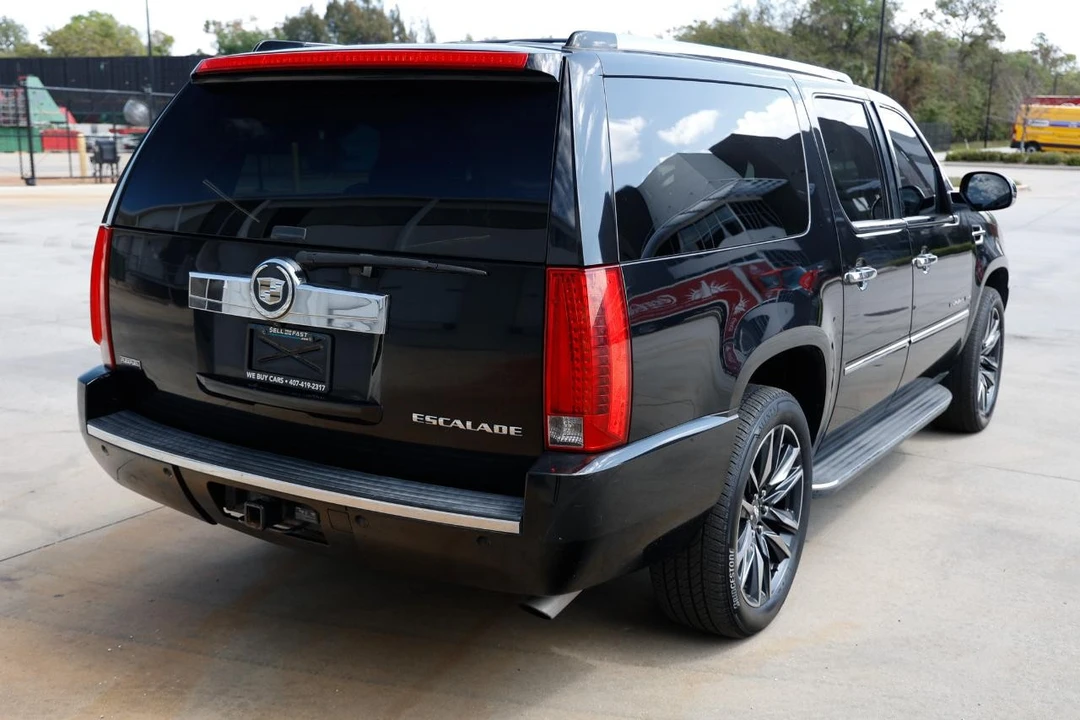 2012 Cadillac Escalade & EXT 3rd Gen - Image 13 of 21