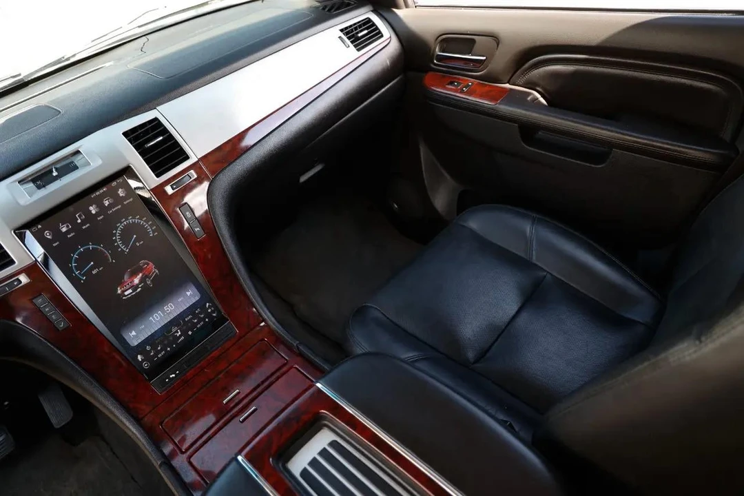 2012 Cadillac Escalade & EXT 3rd Gen - Image 21 of 21